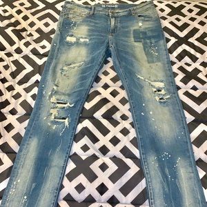 Men’s distressed jeans size 36